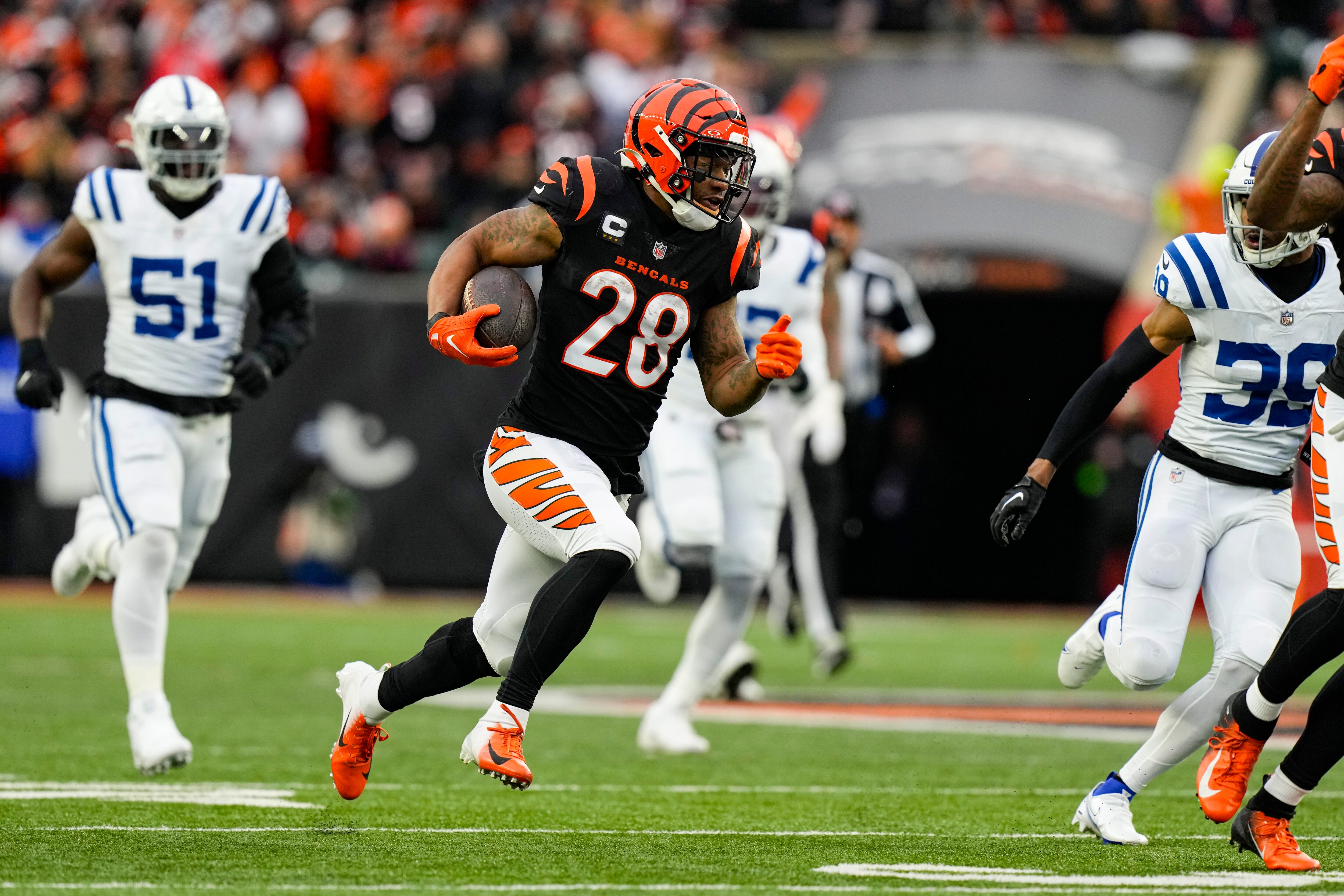 Jake Browning brilla en paliza de los Bengals sobre Colts por marcador de 34-14