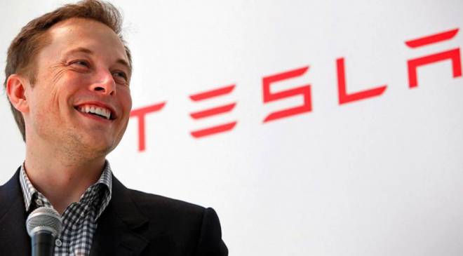 Elon Musk alerta que las fábricas de Tesla pierden miles de millones de dólares