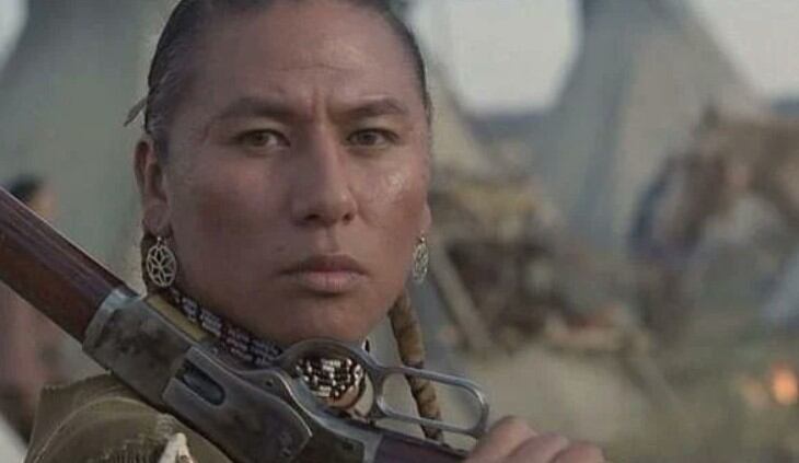 Actor de Hollywood es arrestado por ser líder de un culto y mantener cautivas a cinco esposas